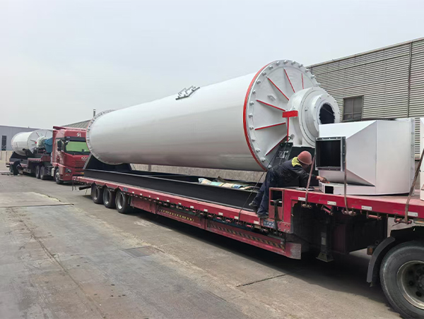 氧化鋁內(nèi)襯球磨機(jī)